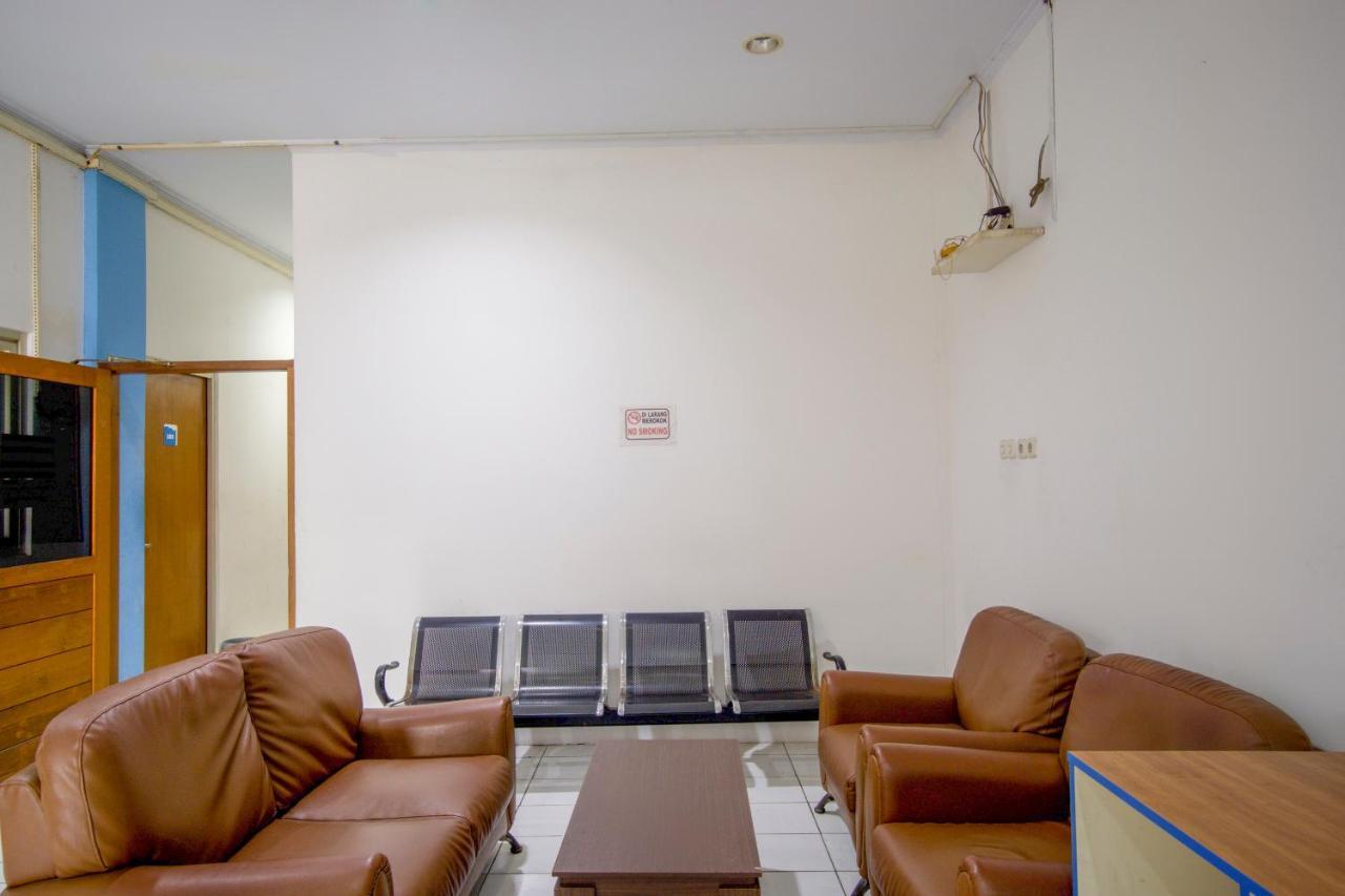 Oyo 3754 Prosperity Mansion Hotel Jakarta Exterior photo