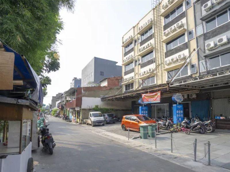 Oyo 3754 Prosperity Mansion Hotel Jakarta Exterior photo